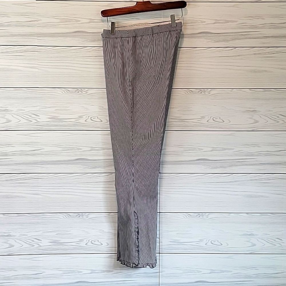 Melissa Paige casual pants grey striped ankle length Women's Size S/P